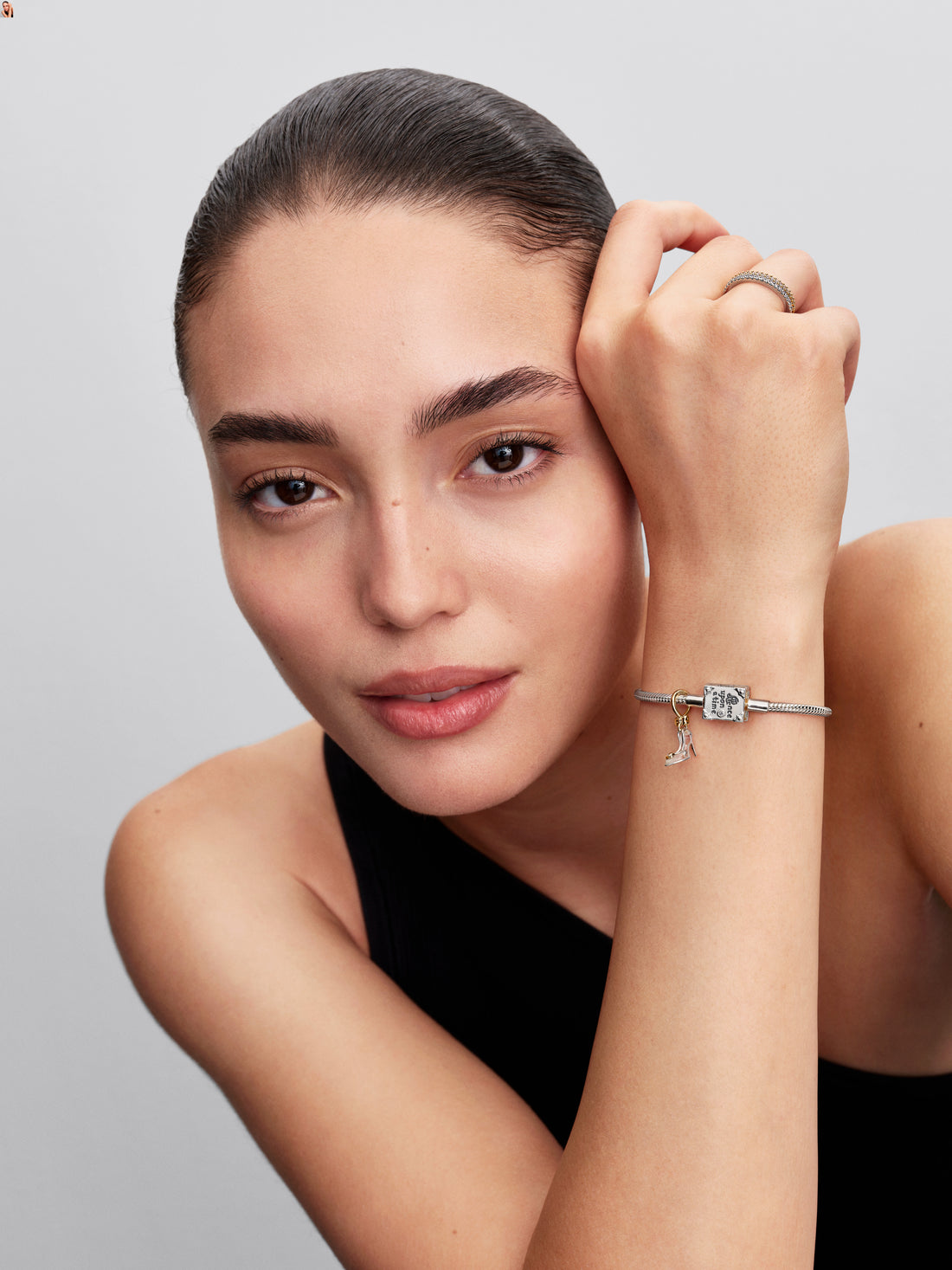 Disney Princess Sterling Silver And 14K Gold-Plated Bracelet With 0.012 Ct Tw G-I Vs+ Round Brilliant Very Good Cut Lab-Grown Diamond