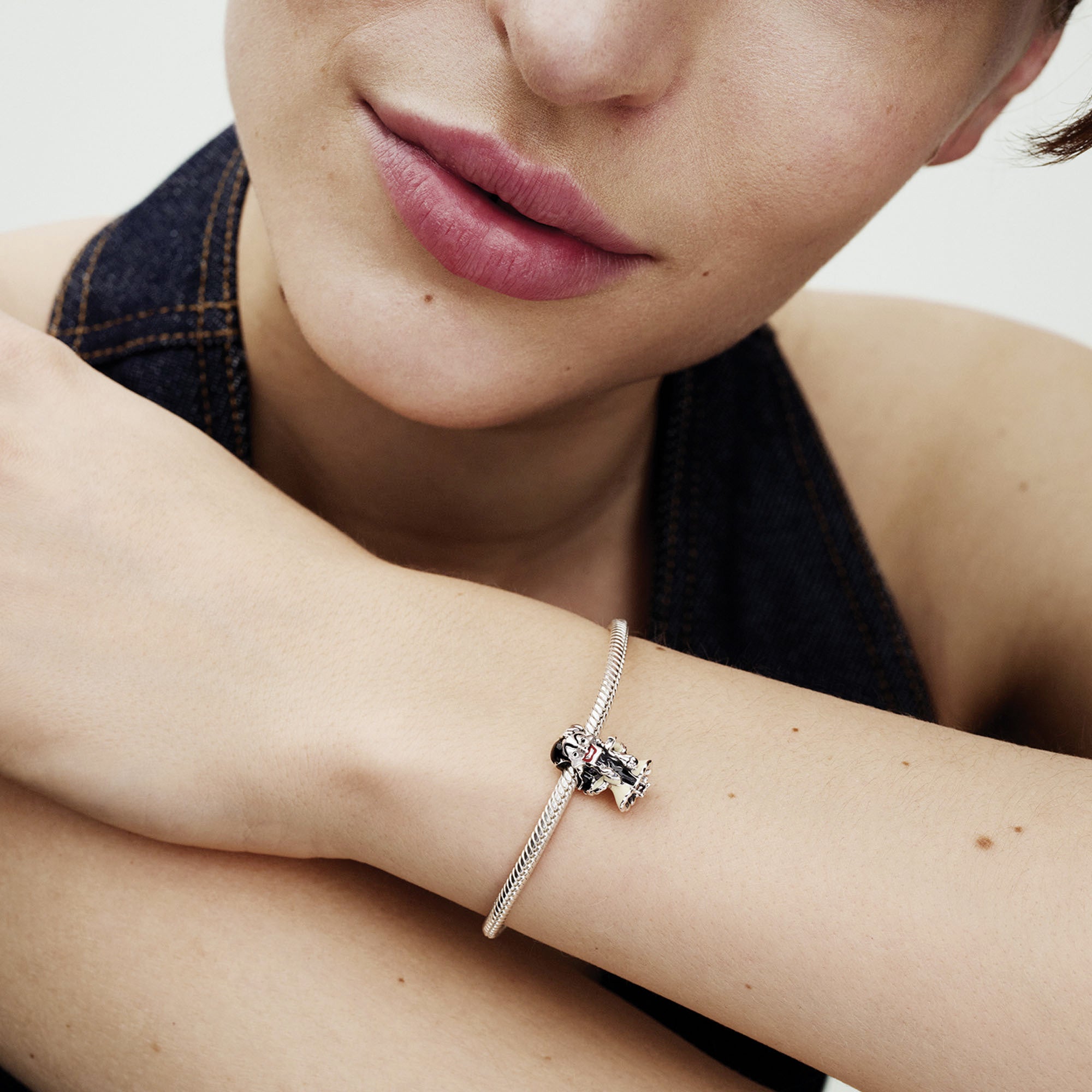 Disney Villains Cruella De Vil Sterling Silver Charm With Black, Red And Beige Enamel