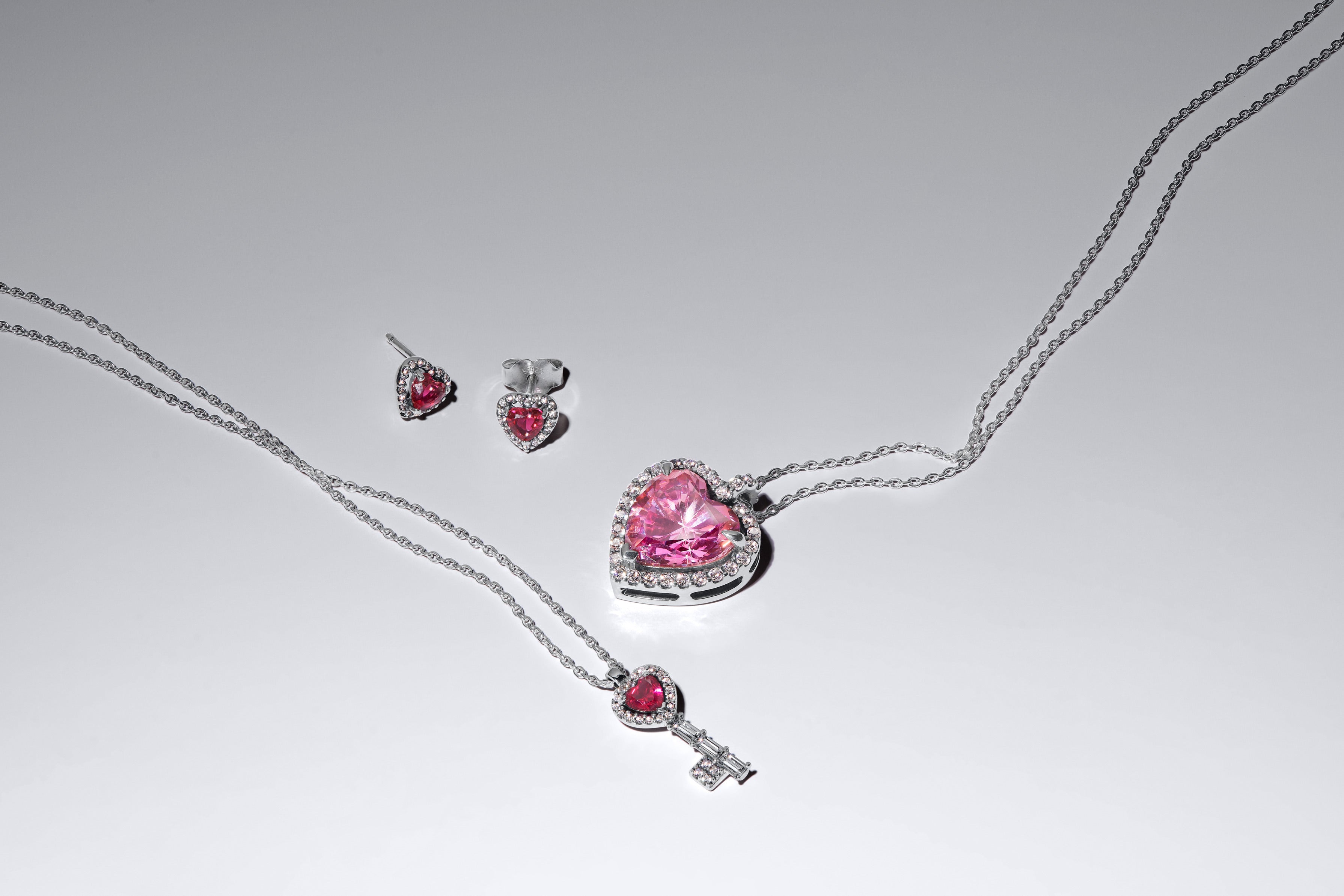 Heart Key Sterling Silver Collier With Cherries Jubilee Red Crystal And Clear Cubic Zirconia