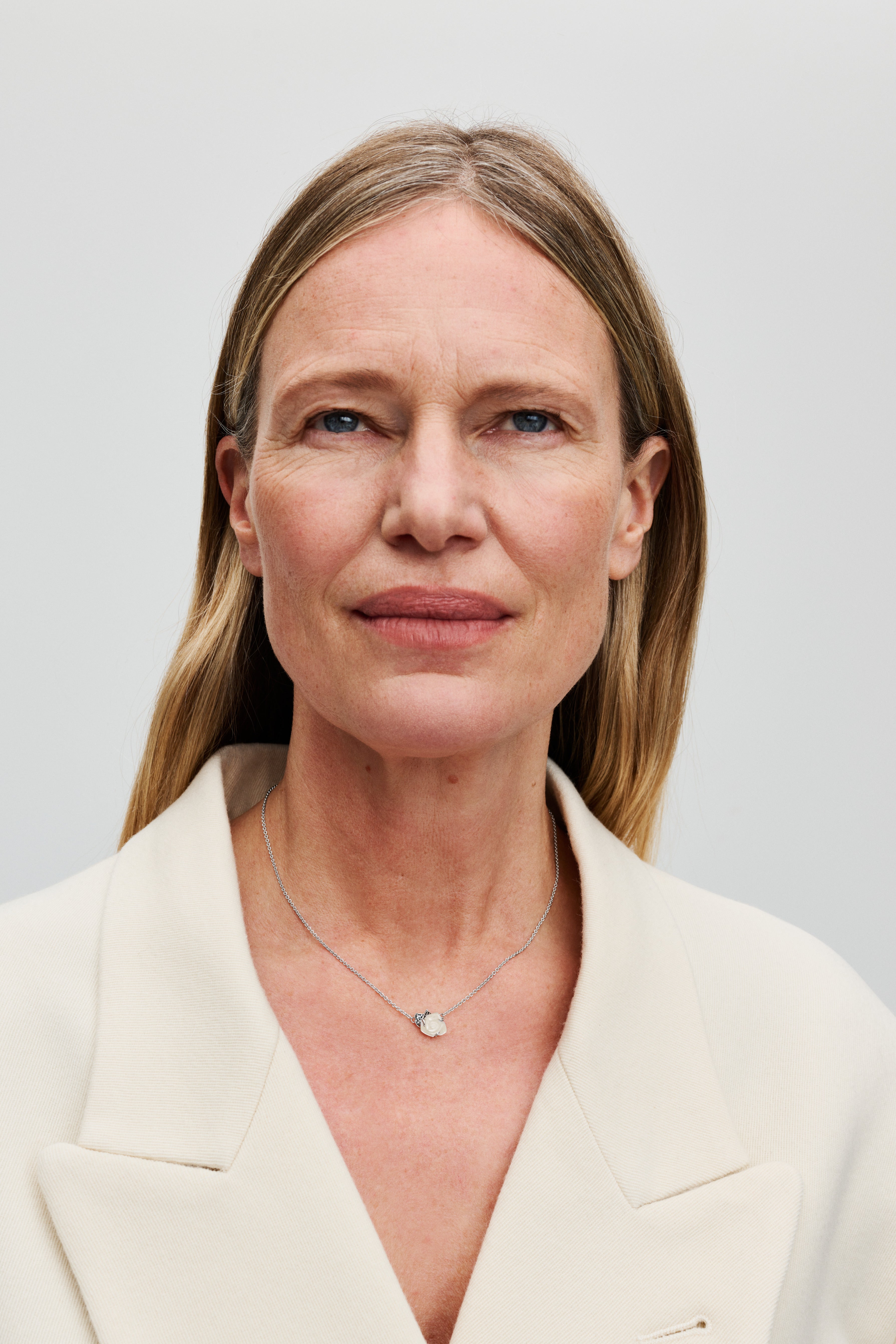 White Rose Sterling Silver Collier With White Bioresin Man-Made Mother Of Pearl And Clear Cubic Zirconia