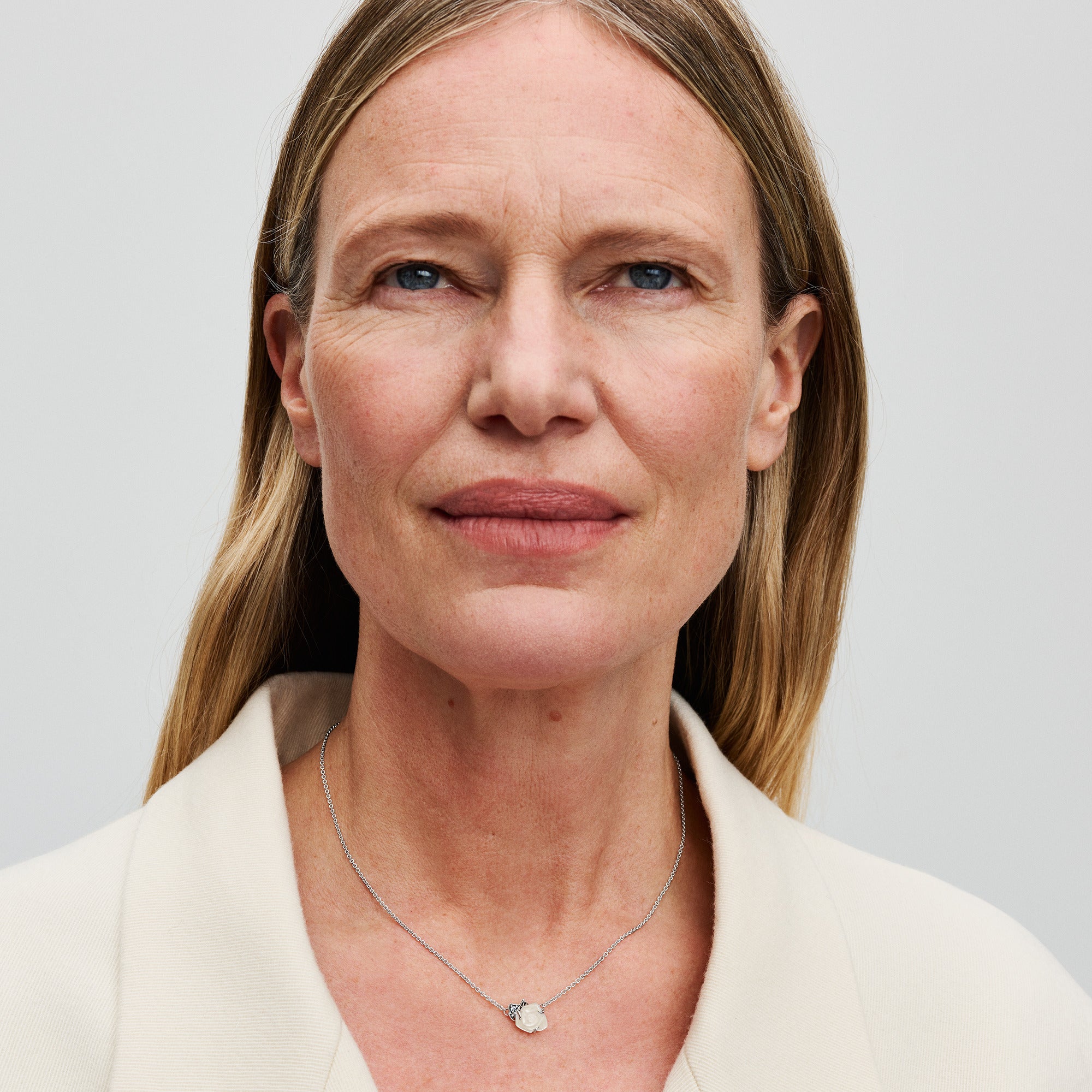 White Rose Sterling Silver Collier With White Bioresin Man-Made Mother Of Pearl And Clear Cubic Zirconia